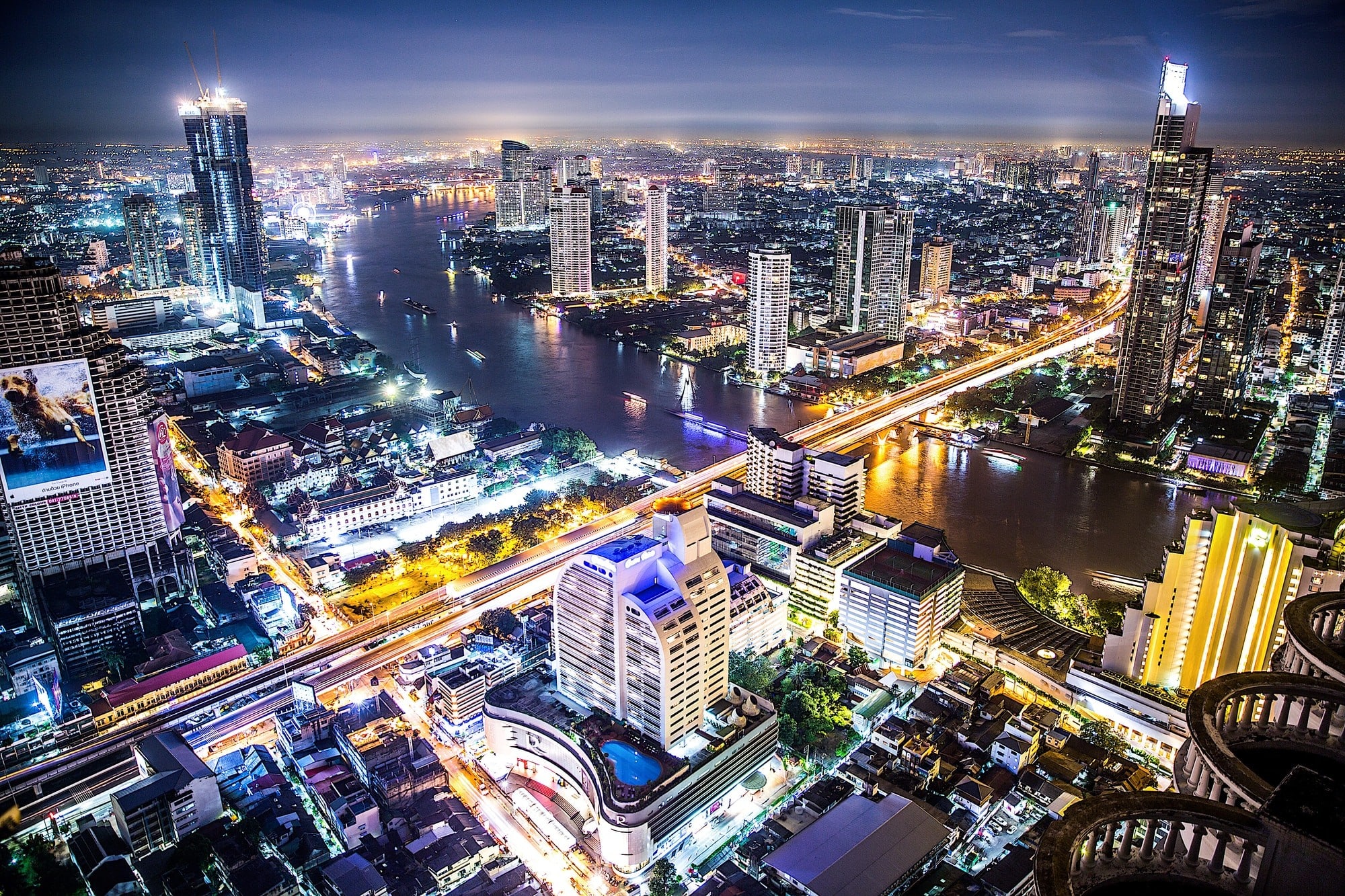 Bangkok Night Tour - FUN & SAFE Experience